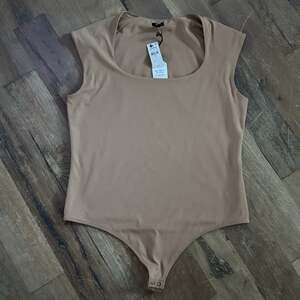 Express Body Contour NWT Collection Sleeveless Bodysuit Tan Size XL